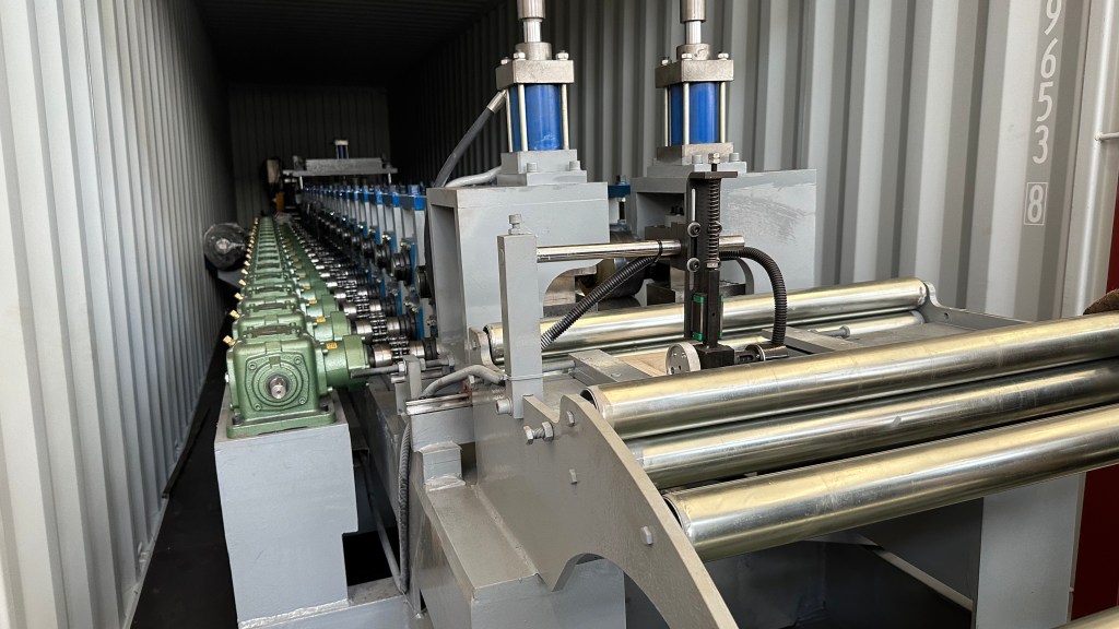 facade panel roll forming machine