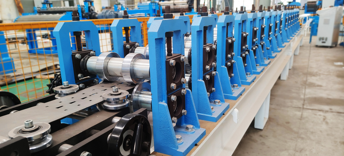 solar channel roll forming machine