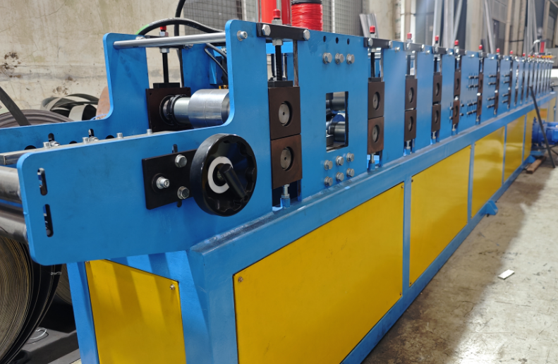 metal roof ridge roll forming machine