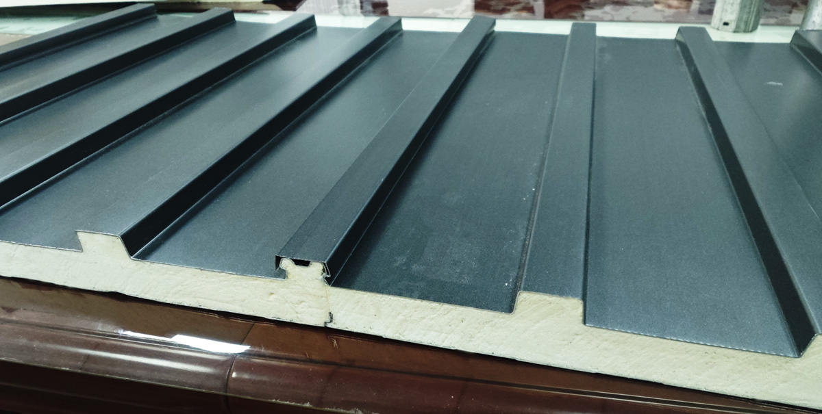 Aluminum PU Roof Sandwich Panel
