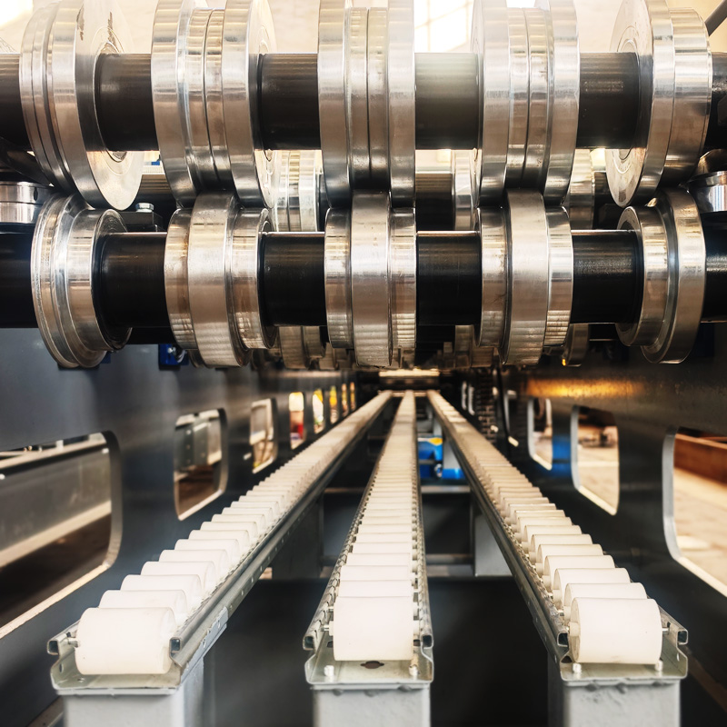 Continuous Polyurethane Roof Sandwich Panel Machine