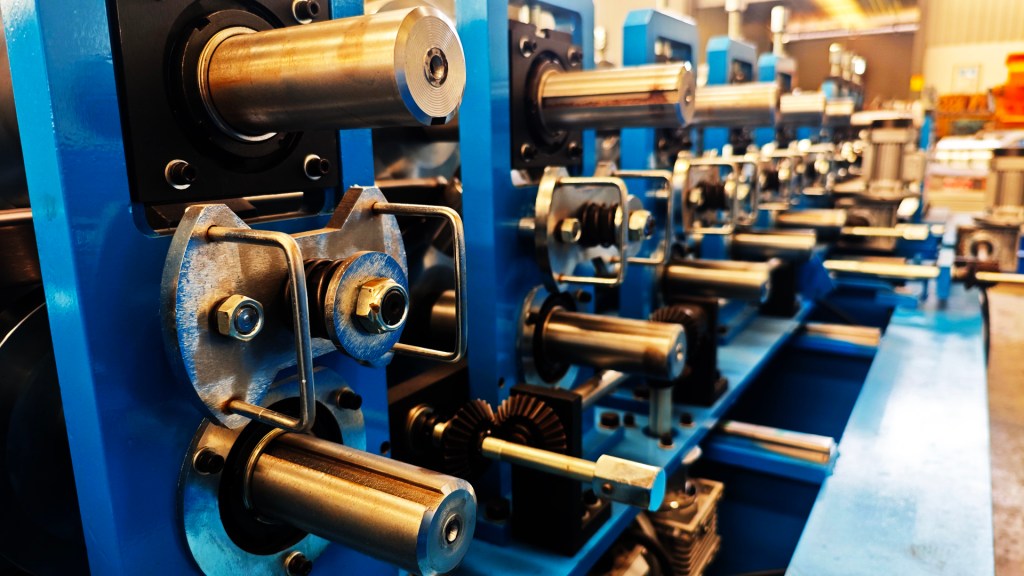 Width Auto changing roll former