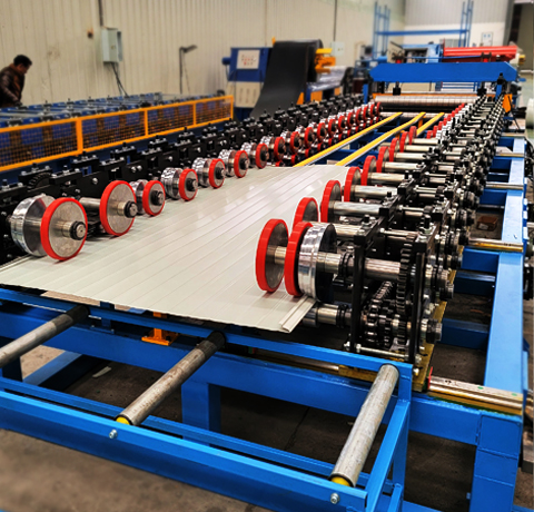 width adjustable wall cladding roll forming machine
